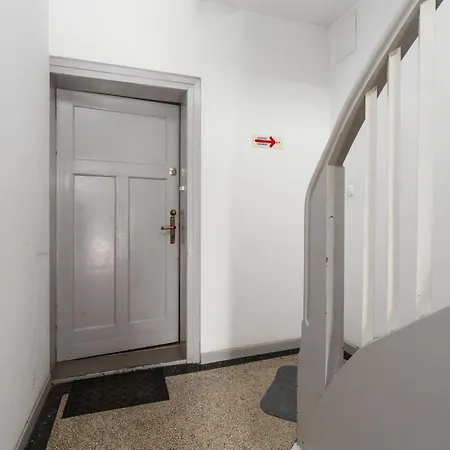Spacious Family Promienista 1,5 Km To Hala Arena By Renters