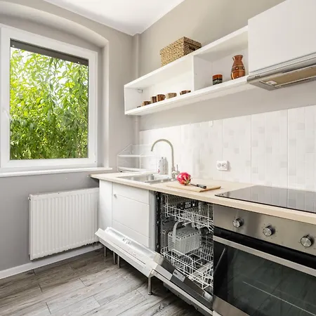 Spacious Family Promienista 1,5 Km To Hala Arena By Renters * Poznan