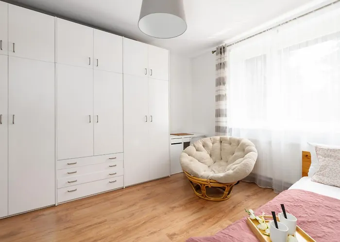 Spacious Family Promienista 1,5 Km To Hala Arena By Renters Poznan