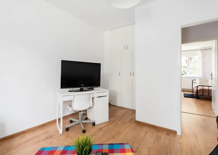 Spacious Family Promienista 1,5 Km To Hala Arena By Renters Apartment